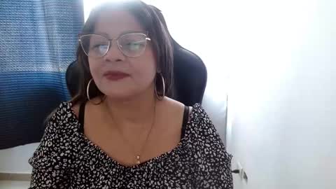 Snapshot of licenciada_ann chatting on February 2025 03:31:02 PM Milf Ann Latina online show from February 2025 03:31:02 PM