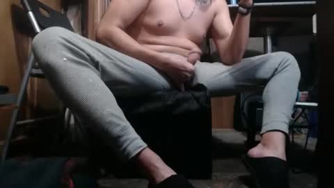 Snapshot of lickurlipz1 chatting on November 2025 08:02:02 AM lickurlipz1 online show from November 2025 08:02:02 AM