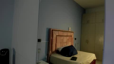 licky_lov online show from October 2025 03:17:01 AM