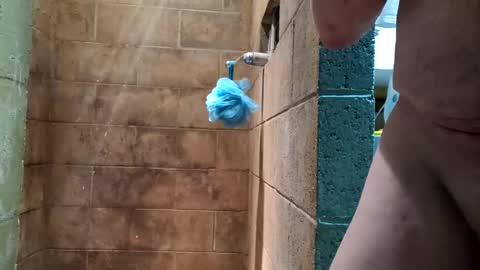 Licorice10 online show from December 2024 06:39:01 AM