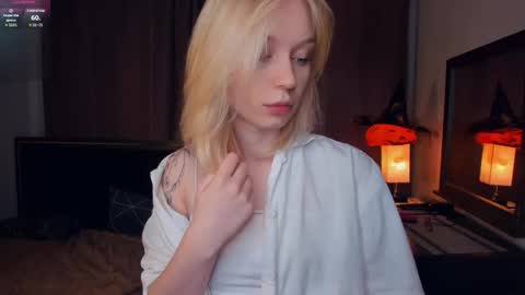 Snapshot of lidiaklemencic chatting on November 2025 07:49:02 PM Ann online show from November 2025 07:49:02 PM