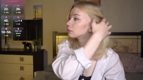 Snapshot of lidiaklemencic chatting on November 2025 08:08:02 PM Ann online show from November 2025 08:08:02 PM