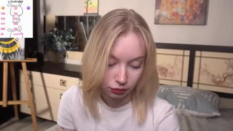 Snapshot of lidiaklemencic chatting on November 2025 07:05:02 PM Ann online show from November 2025 07:05:02 PM