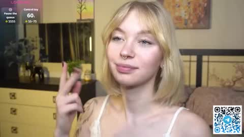 Snapshot of lidiaklemencic chatting on December 2025 07:10:02 PM Ann online show from December 2025 07:10:02 PM