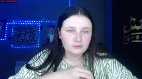 light_lunaa online show from May 2026 03:06:01 PM