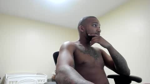 Snapshot of lightattitude chatting on November 2025 04:46:01 AM lightattitude online show from November 2025 04:46:01 AM