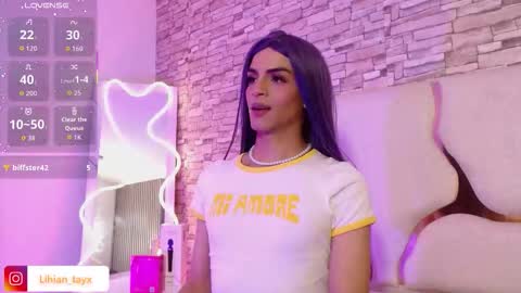 LIHIAN online show from September 2025 04:12:01 AM