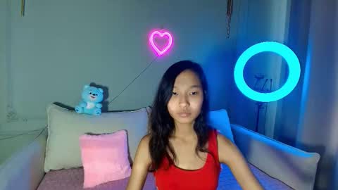 Lihn Pham online show from November 2025 03:42:02 AM