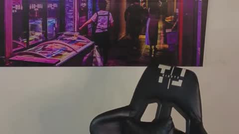 liiam_jesus online show from February 2026 03:03:02 AM