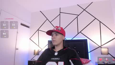 liiam_smith_ online show from February 2025 11:54:01 AM