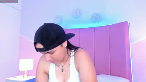 liiam_smith_ online show from September 2025 01:14:02 PM