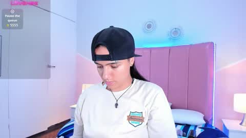 liiam_smith_ online show from October 2025 01:17:01 PM