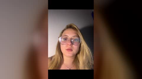 liilaaaa23 online show from February 2026 05:38:01 AM