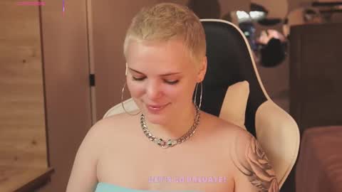 likaaberry online show from December 2025 03:29:01 PM