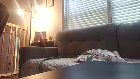 Like2watchuwatchme online show from May 2026 12:10:01 PM