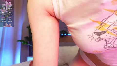 Lilian online show from February 2026 08:42:02 PM