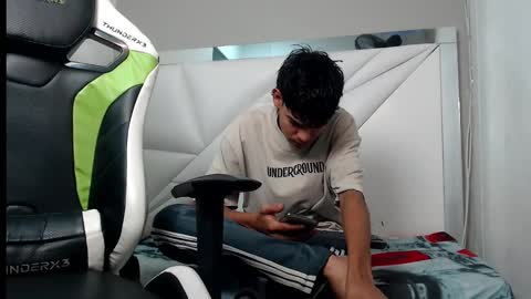 LIAM online show from December 2025 03:35:01 AM