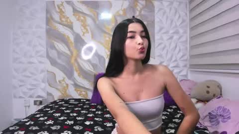 Snapshot of lil_daphneandstuart chatting on May 2026 11:13:02 PM daphne and stuart online show from May 2026 11:13:02 PM