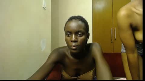 Snapshot of lil_doll_melanin chatting on May 2026 03:22:01 AM Uni online show from May 2026 03:22:01 AM