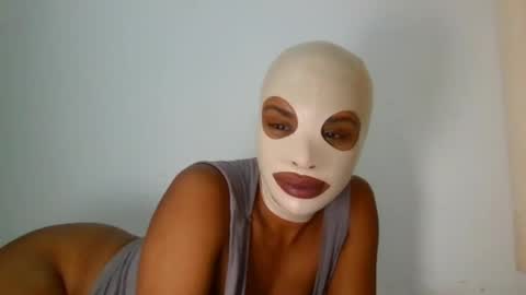 Snapshot of lil_ith chatting on April 2026 05:36:02 AM Lilith online show from April 2026 05:36:02 AM