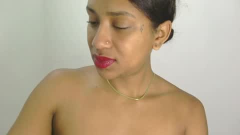 Snapshot of lil_ith chatting on May 2026 08:34:01 AM Lilith online show from May 2026 08:34:01 AM