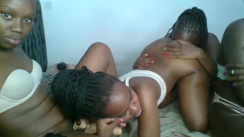 lil_meg online show from March 2026 07:54:01 PM