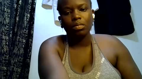 lil_miss23 online show from October 2025 04:55:02 AM