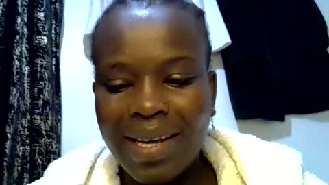 lil_miss23 online show from October 2025 04:32:02 AM