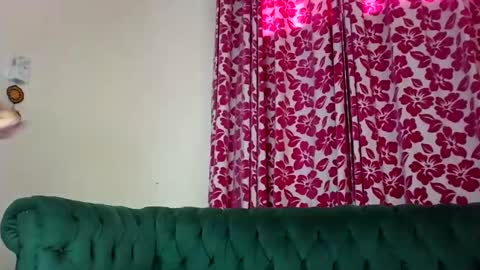 Snapshot of lil_paula chatting on January 2025 10:24:02 AM serenity online show from January 2025 10:24:02 AM