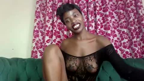 Snapshot of lil_paula chatting on January 2025 05:53:01 AM serenity online show from January 2025 05:53:01 AM