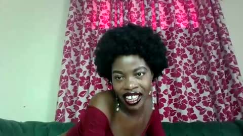 Snapshot of lil_paula chatting on January 2025 06:26:01 AM serenity online show from January 2025 06:26:01 AM