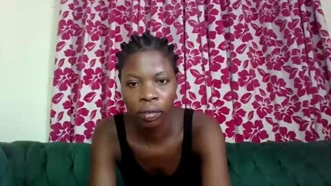Snapshot of lil_paula chatting on February 2025 09:35:01 AM serenity online show from February 2025 09:35:01 AM