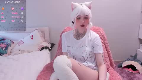lil_purr_ online show from September 2025 09:55:02 AM