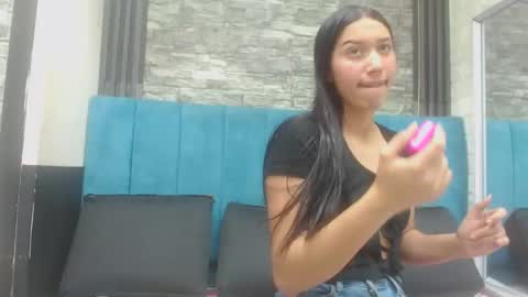 Snapshot of lil_rose2006 chatting on November 2025 12:48:02 PM lil_rose2006 online show from November 2025 12:48:02 PM