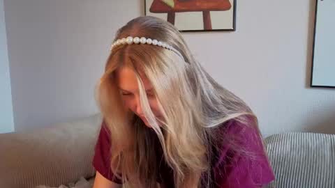 Emma online show from May 2026 07:02:02 AM