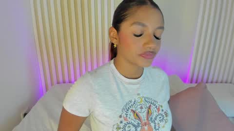 Snapshot of lila_cohen chatting on January 2025 08:02:02 PM L I L A online show from January 2025 08:02:02 PM