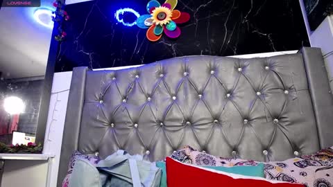   online show from December 2024 10:45:02 AM