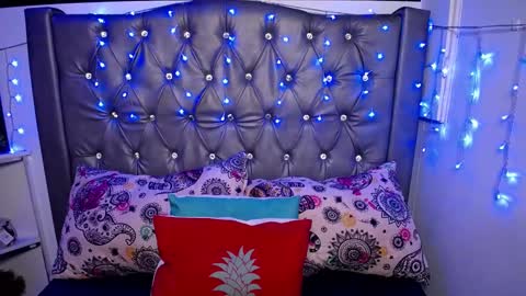   online show from February 2025 11:39:02 AM