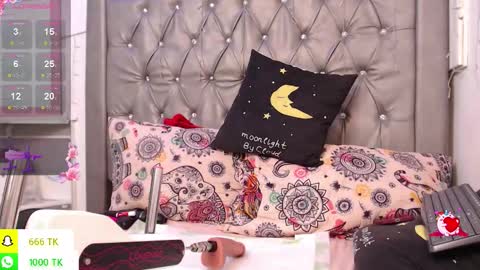 Snapshot of lila_gummy_ chatting on March 2026 04:25:02 PM online show from March 2026 04:25:02 PM