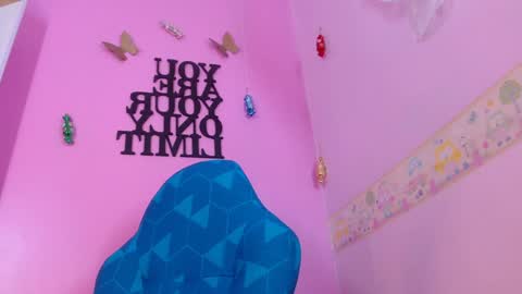 L I L A online show from January 2025 06:35:01 PM