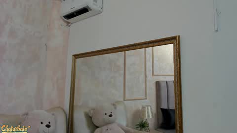 lila bailey  online show from September 2025 07:40:02 PM