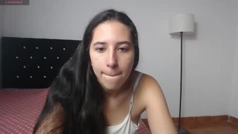 Lila Cream online show from October 2025 02:52:02 PM