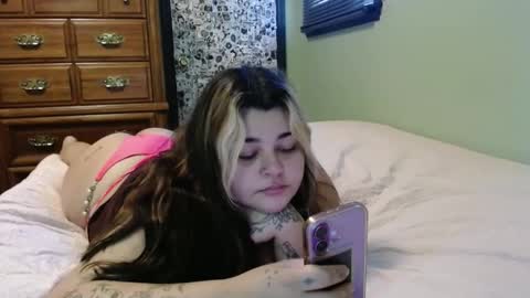 Snapshot of lilcandybits chatting on September 2025 01:44:02 PM candy online show from September 2025 01:44:02 PM