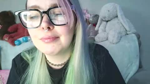 Snapshot of lilemmy1999 chatting on February 2026 10:25:02 PM emily ryanson online show from February 2026 10:25:02 PM