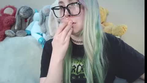 Snapshot of lilemmy1999 chatting on February 2026 10:16:02 PM emily ryanson online show from February 2026 10:16:02 PM