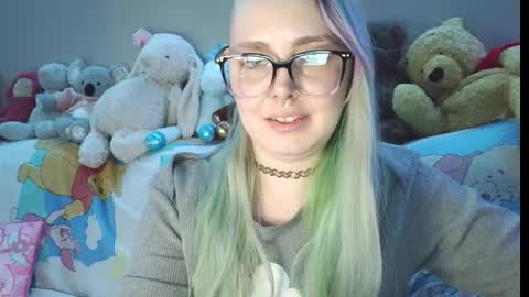 Snapshot of lilemmy1999 chatting on February 2026 11:24:02 PM emily ryanson online show from February 2026 11:24:02 PM