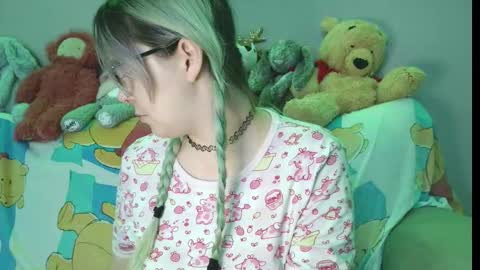 Snapshot of lilemmy1999 chatting on March 2026 10:28:02 PM emily ryanson online show from March 2026 10:28:02 PM