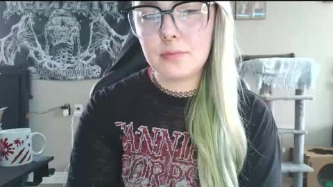 Snapshot of lilemmy1999 chatting on April 2026 08:37:01 PM emily ryanson online show from April 2026 08:37:01 PM
