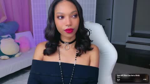 Snapshot of lileviemarie chatting on April 2026 01:37:02 AM evie online show from April 2026 01:37:02 AM