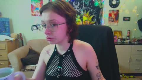 Snapshot of lileyfoxxx chatting on January 2025 02:22:02 AM Lil online show from January 2025 02:22:02 AM